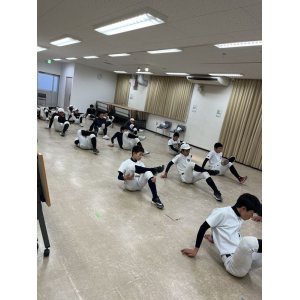 22/12/17 今日は、雨なので室内トレーニング！